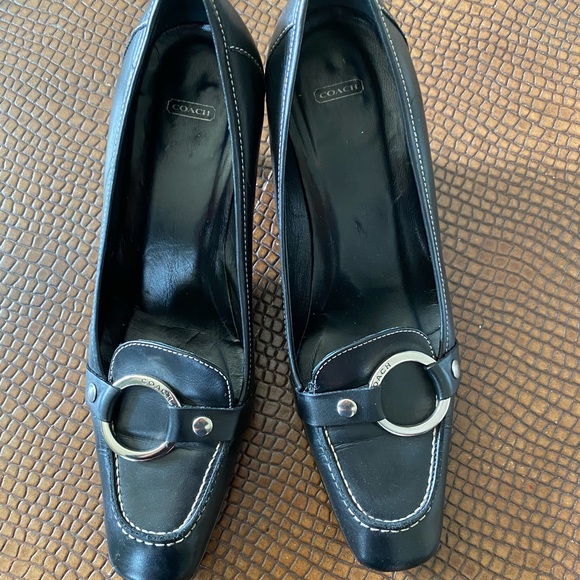 Original Coach Black Shelly low heels 💋 - Picture 1 of 8